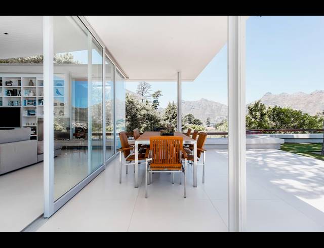 6 BEDROOM HOUSE TO LET IN RUYTEPLAATS
